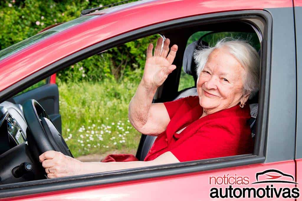 Comissões aprovam isenção de IPI para idoso e pai de deficiente