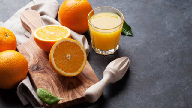 Alunos usam suco de laranja para gerar falsos ‘positivos’ à Covid-19