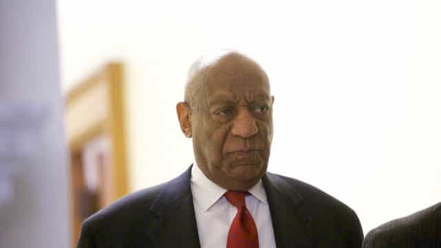 ‘Mantive a inocência’, Bill Cosby fala pela primeira vez após deixar prisão