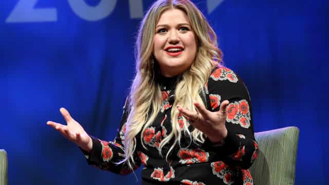 Kelly Clarkson é condenada a pagar pensão de R$ 1 milhão ao ex-marido