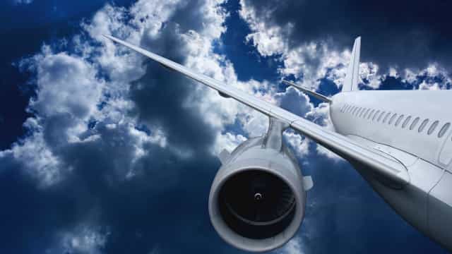 Avião com 28 pessoas cai no mar no extremo leste da Rússia, diz agência