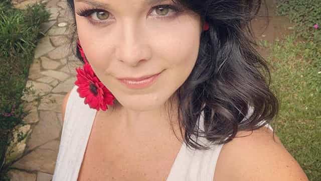 Samara Felippo diz que filha de 8 anos pegou Covid por ‘irresponsabilidade alheia’