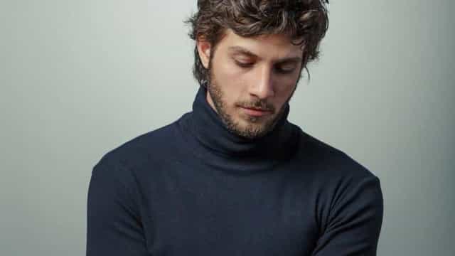 ‘Desejo um Brasil sem Bolsonaro’, diz Chay Suede