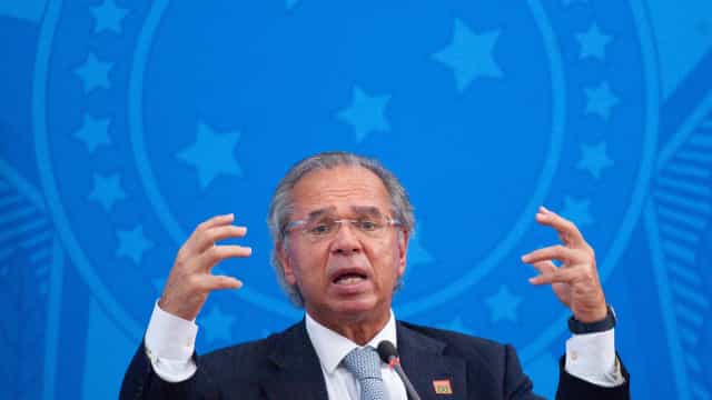 Pandemia destrói 7,7 milhões de vagas