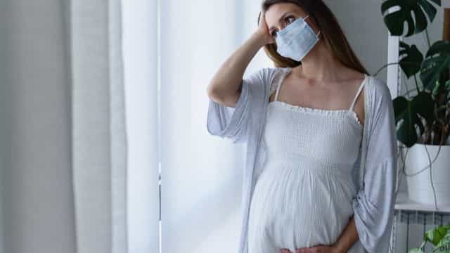 Câmara aprova prioridade para grávidas na vacinação contra covid-19