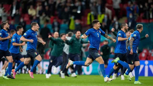 Itália elimina a Espanha nos pênaltis e vai disputar a final da Eurocopa