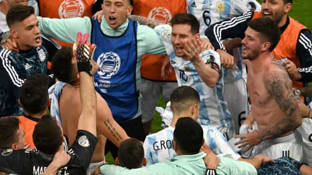 Argentina bate Colômbia nos pênaltis e faz final da Copa América com Brasil