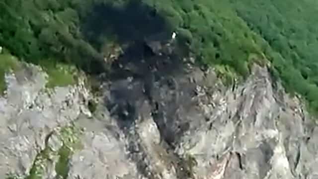 Vídeo mostra o local onde avião caiu na Rússia