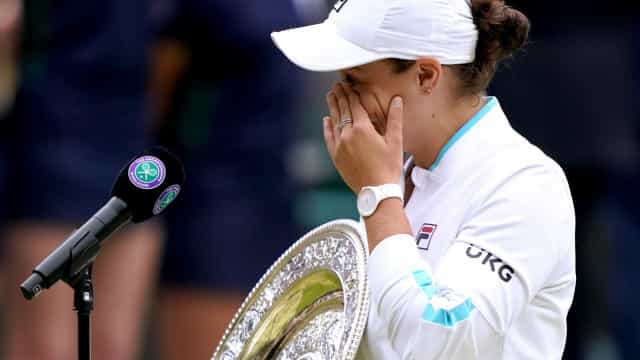Ashleigh Bahrty supera Pliskova e conquista o Torneio de Wimbledon pela 1ª vez