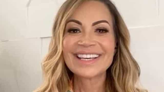 ‘Eu vivi muito tempo mentindo na internet’, afirma Solange Almeida