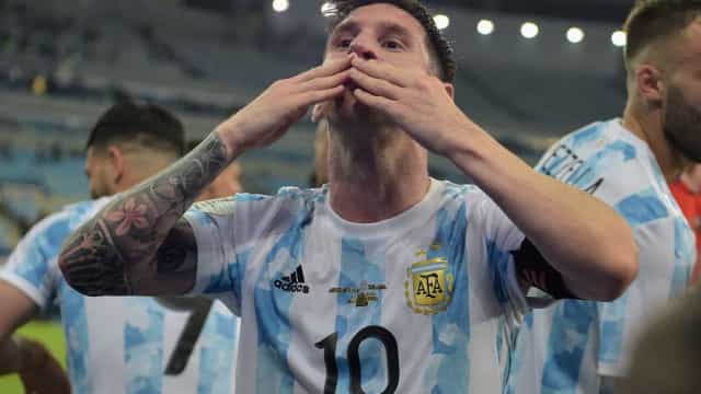 Craque da Copa América, Messi celebra ‘tirar um peso das costas’ com a Argentina