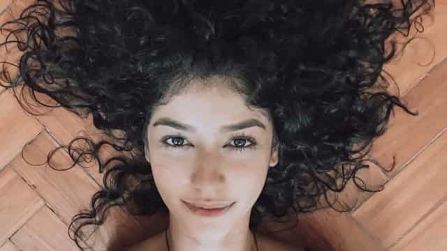 Stripper na série ‘Dom’, Ingrid Conte fala em instalar pole dance em casa