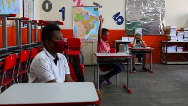 Ano letivo de 2021 começou presencial em 16% dos municípios