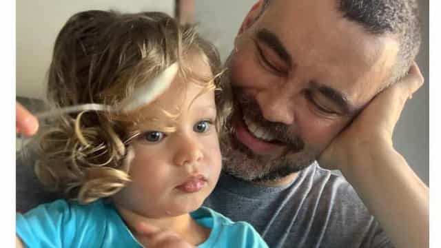 Carmo Dalla Vecchia faz homenagem para filho e diz que pensou ‘ter encontrado o céu’