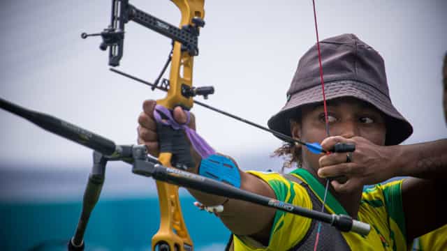 Ane Marcelle é 33ª na classificatória do tiro com arco e pode encarar recordista