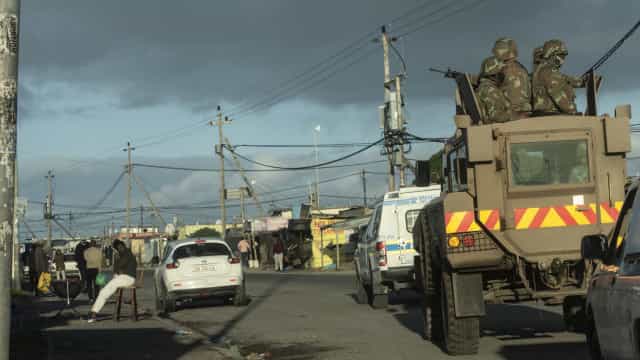 Número de mortos pela onda de violência na África do Sul sobe para 337