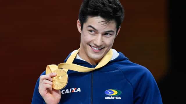 Arthur Nory reclama de ataques na redes e leva invertida de Valeska Popozuda