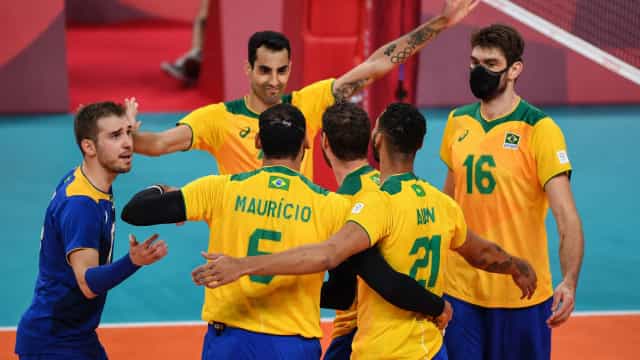 Ginástica e vôlei brasileiros se destacam no primeiro dia da Olimpíada