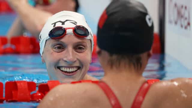 Ledecky estabelece recorde olímpico nos 1500m livre; brasileiras caem