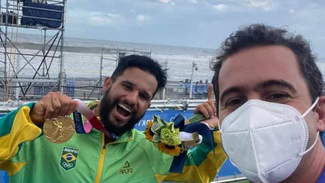 Repórter da Globo chora com ouro de Italo e ganha apoio na internet