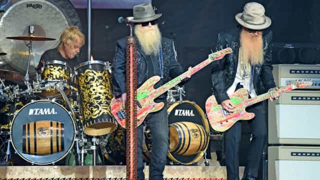 Dusty Hill, baixista do ZZ Top, morre aos 72 anos