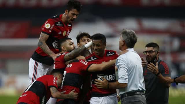 Flamengo faz 6 a 0 no ABC e fica perto das quartas de final da Copa do Brasil
