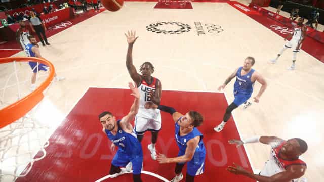 Estados Unidos vencem República Checa e avançam às quartas do basquete em Tóquio