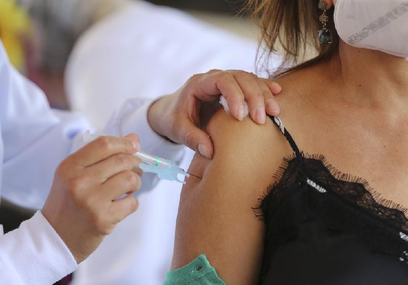 Vacinação de adultos e adolescentes será em agosto em SP. Veja as datas