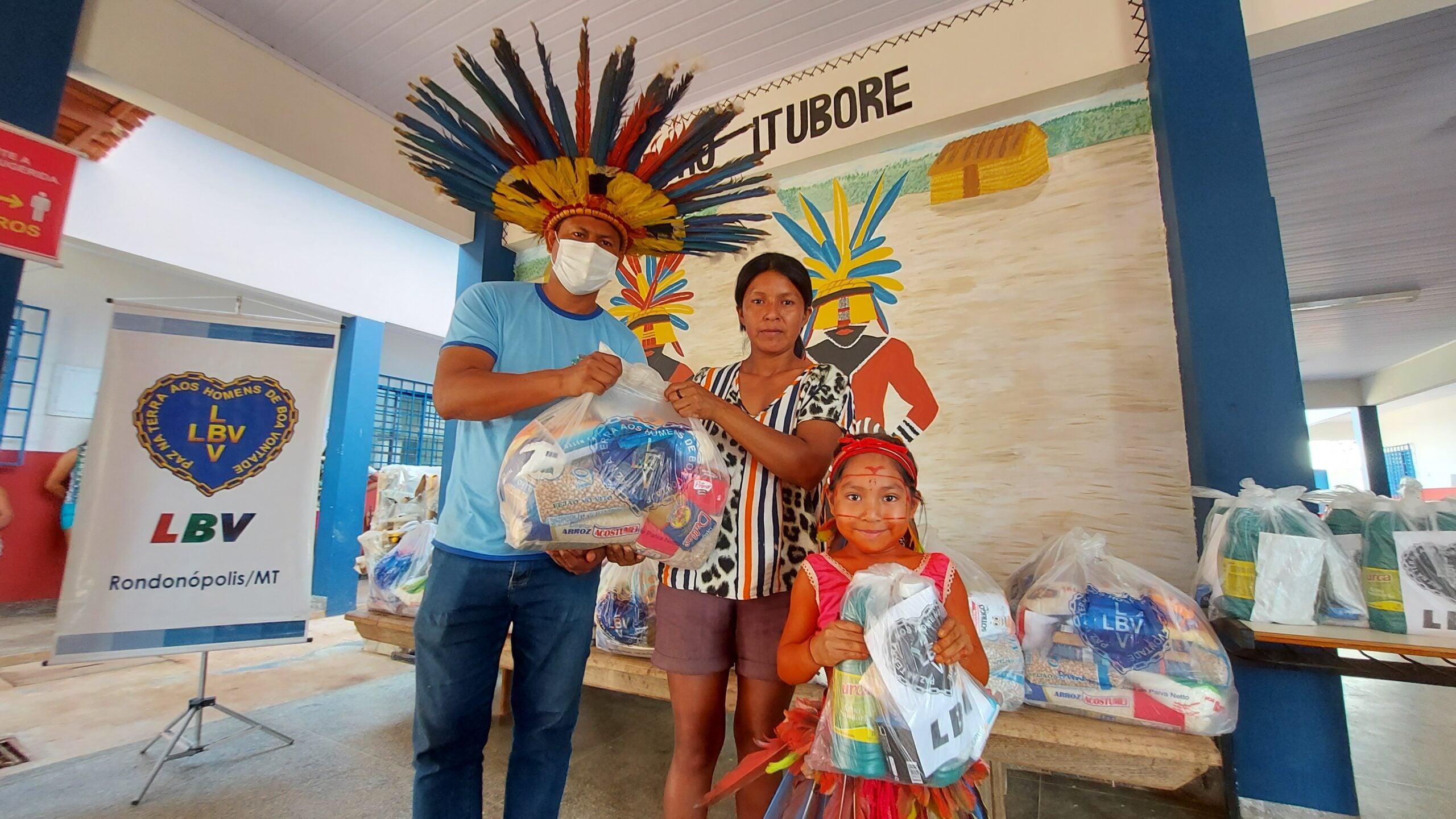 Voluntários distribuem mais de 3 toneladas de doações em Aldeias Indígenas