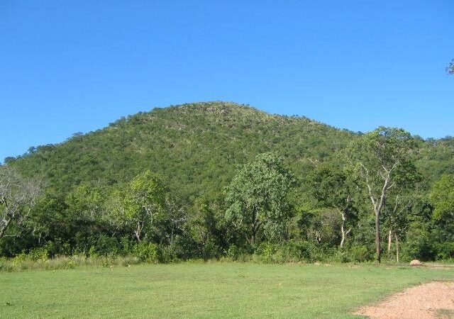 Sema-MT suspende visitação ao Morro de Santo Antônio por conta de incêndio