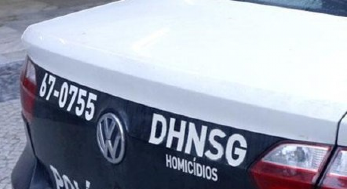 Mãe é presa após corpo de bebê ser encontrado desfigurado