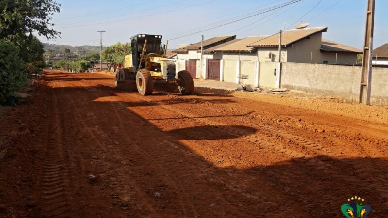 CANTEIRO DE OBRAS: PROJETOS DE ASFALTAMENTO SE MULTIPLICAM EM COLÍDER E PREFEITURA INVESTE EM MAQUINÁRIO PRÓPRIO