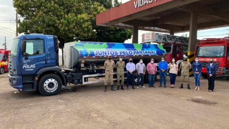 Caminhão-pipa vai reforçar combate aos incêndios no Pantanal
