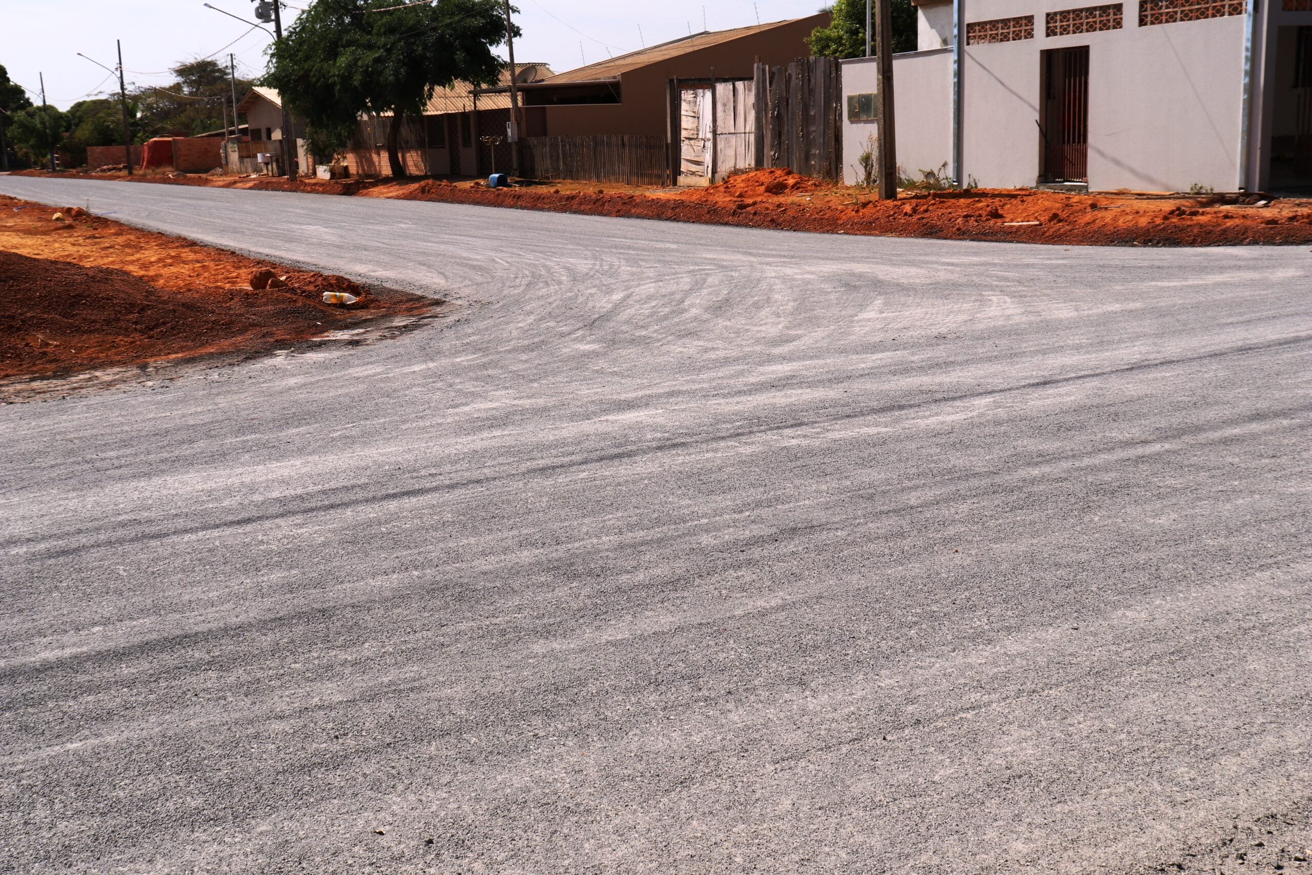 Asfaltamento de 100% das ruas de Vera deve ser finalizado até o mês de setembro, afirma Secretário