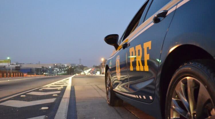 Policiais rodoviários federais flagram “motoqueiros” disputando racha na rodovia em Guarantã do Norte