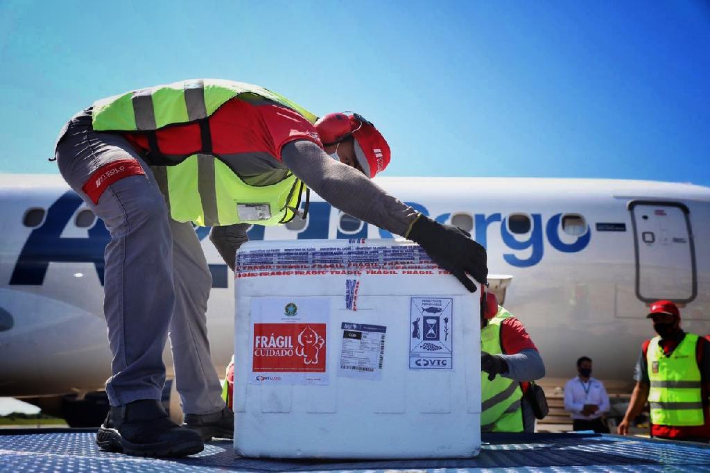 Mato Grosso recebe 83.020 doses de vacina contra a Covid-19 nesta segunda-feira (16)