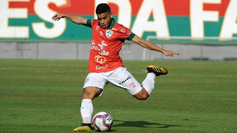 Recuperado de lesão, Denis Neves quer ajudar a Portuguesa na sequência da Série D