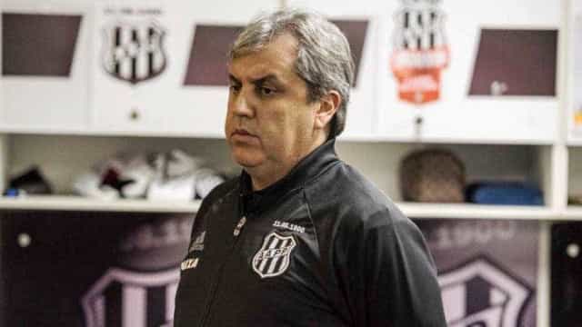 Kleina critica erros da Ponte Preta: ‘Nos custam o resultado’