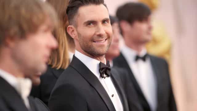 Adam Levine abre as portas de sua casa e mostra decoração