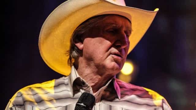 Sérgio Reis desiste de álbum após artistas cancelarem participações