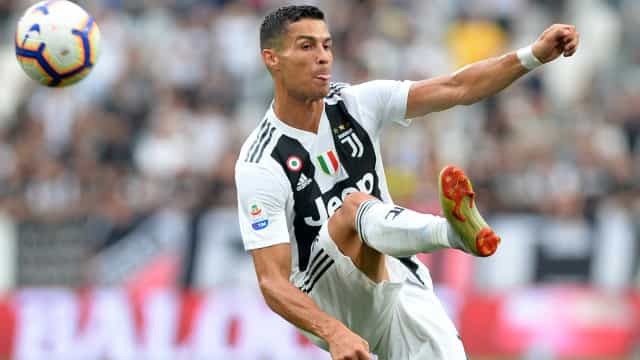 ‘Cristiano Ronaldo me disse que vai ficar’, revela o técnico da Juventus