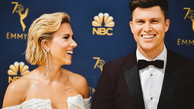 Colin Jost confirma gravidez de Scarlett Johansson