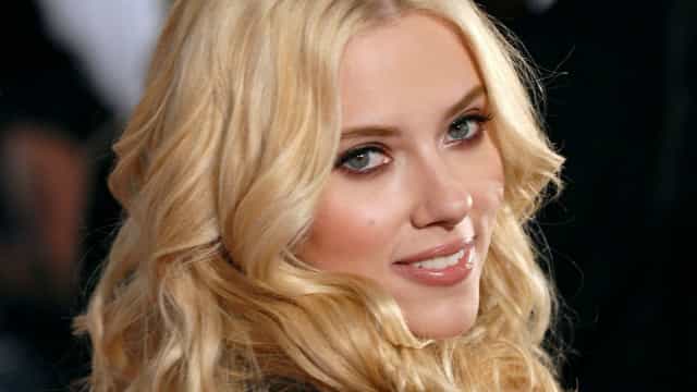 Scarlett Johansson diz que Disney quer sigilo para esconder má conduta