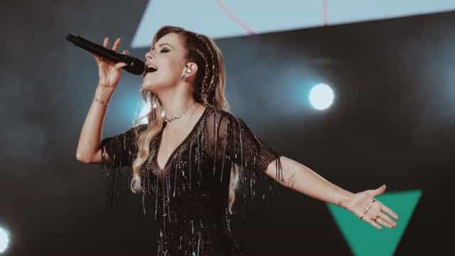 ‘Casseta e Planeta’ revela paródia com Sandy vetada pela Globo