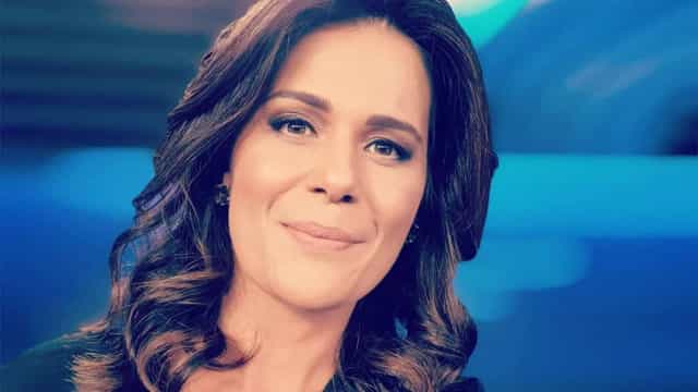 Jornalista Adriana Araújo processa Record e pede reconhecimento empregatício