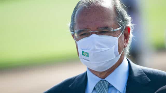 Guedes: Cada vez que arrecadação subir, vamos reduzir impostos