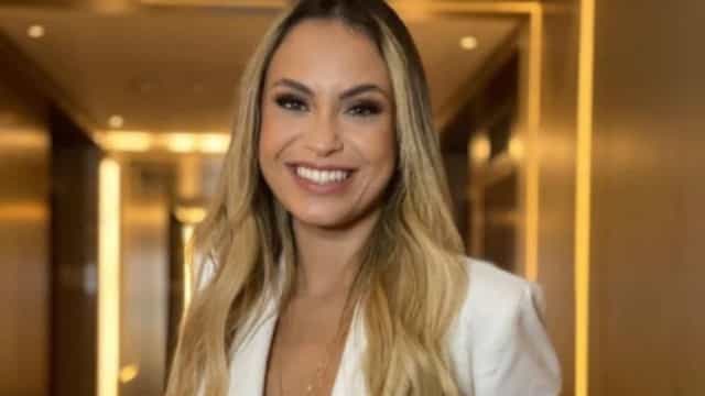Sarah Andrade diz que já se vacinou e posta comprovante: ‘Salva vidas’