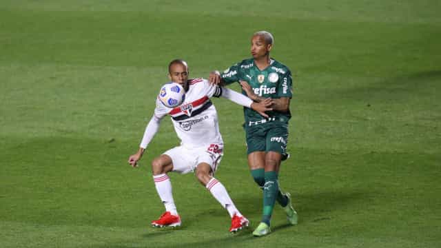 São Paulo tem dois gols anulados e empata clássico com Palmeiras pelo Brasileirão