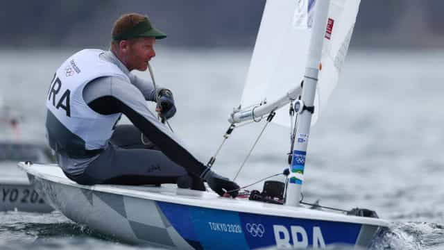 Robert Scheidt fica em 9º e fora do pódio na final da vela