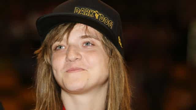 Karen Jonz diz ser ‘muito pior’ fora da TV e que queria ter dito ‘Fora, Bolsonaro’